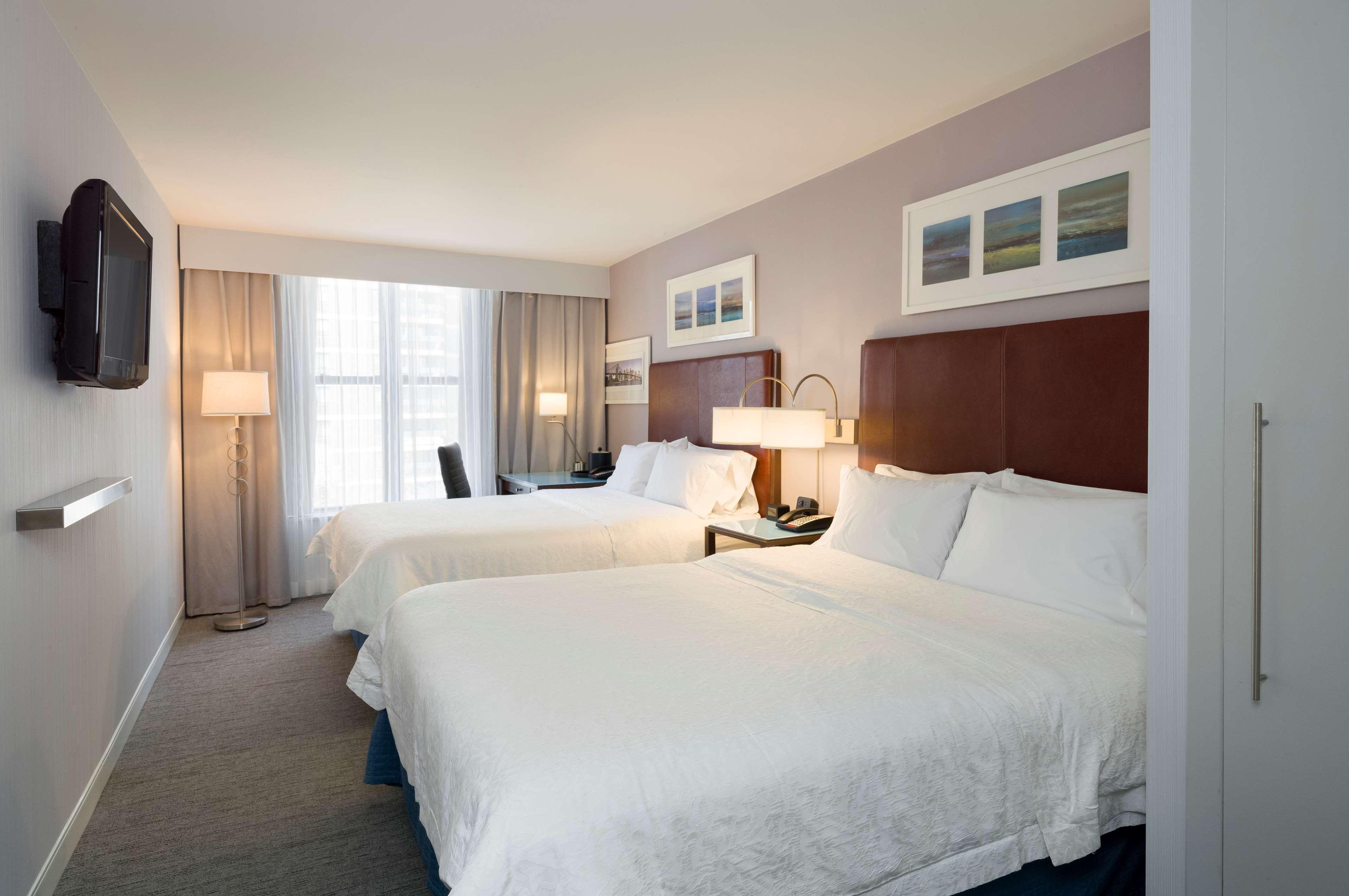 Hampton Inn Seaport Financial District Нью-Йорк Экстерьер фото