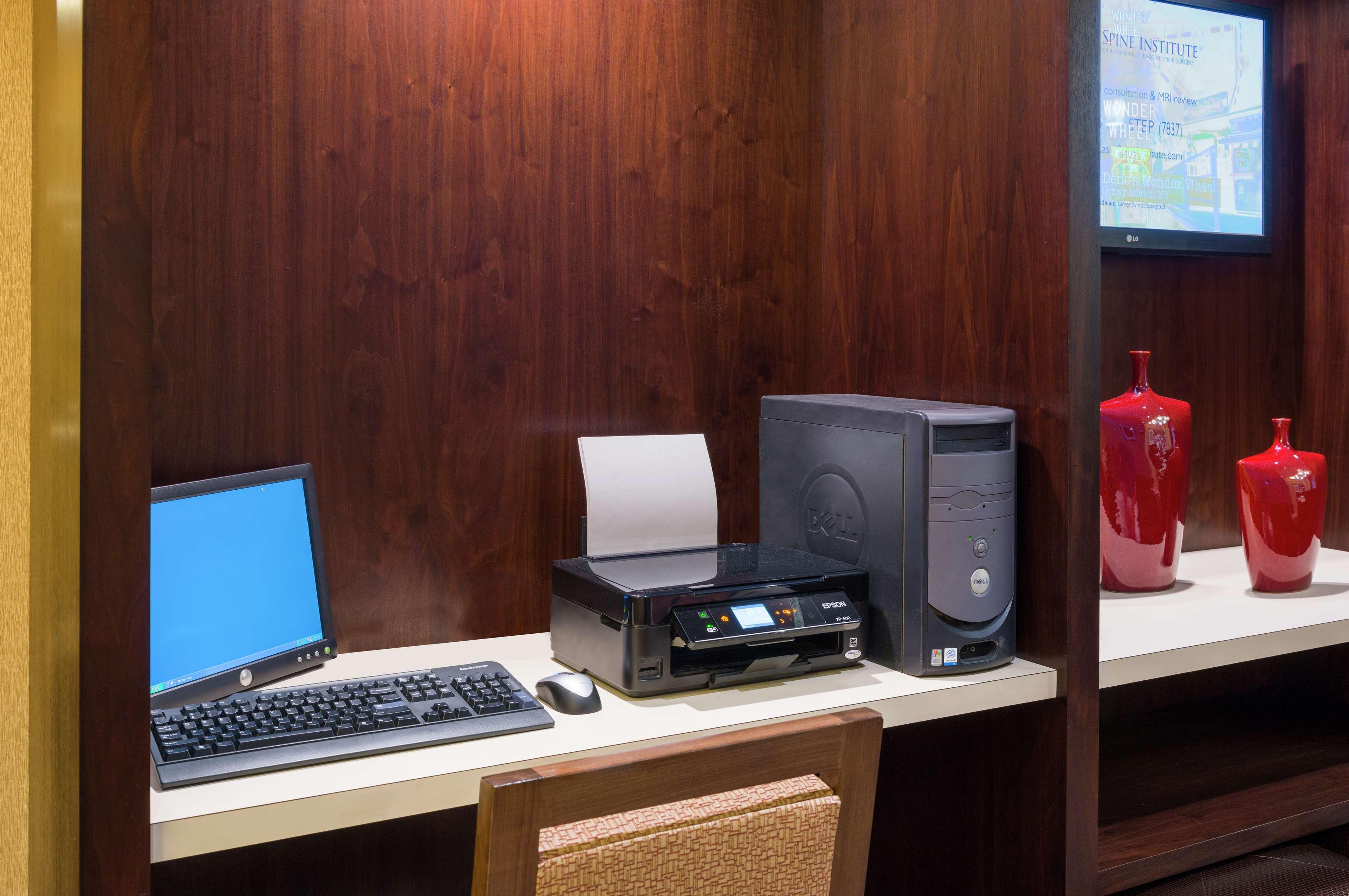 Hampton Inn Seaport Financial District Нью-Йорк Экстерьер фото
