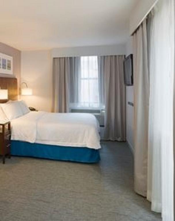 Hampton Inn Seaport Financial District Нью-Йорк Экстерьер фото