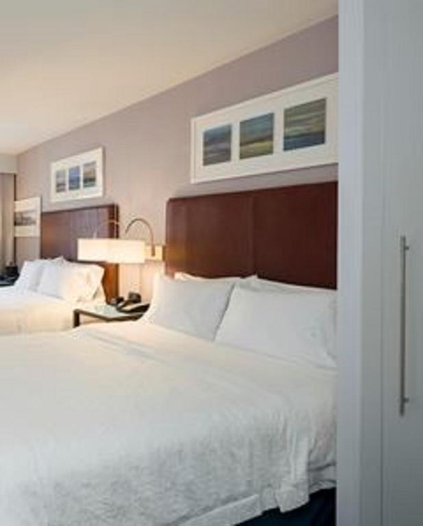 Hampton Inn Seaport Financial District Нью-Йорк Экстерьер фото